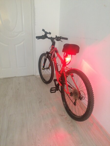 Vreau sa vand o bicicleta